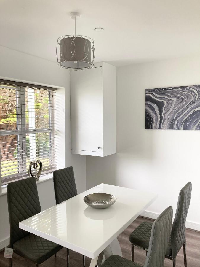 Impressive Newly Built Apartment Conwy Exterior photo