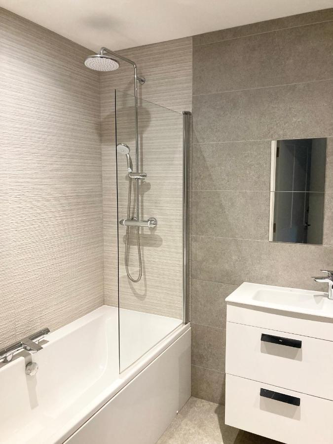 Impressive Newly Built Apartment Conwy Exterior photo